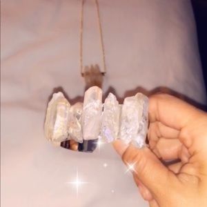 ✨✨✨✨✨Crystal Quartz Stone Cuff ✨✨✨✨✨✨